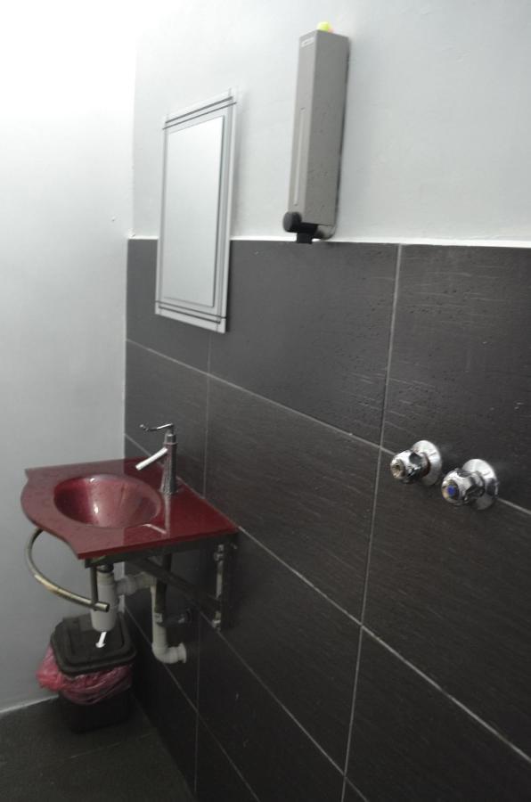 Pine Hotel באטו גאג'ה מראה חיצוני תמונה