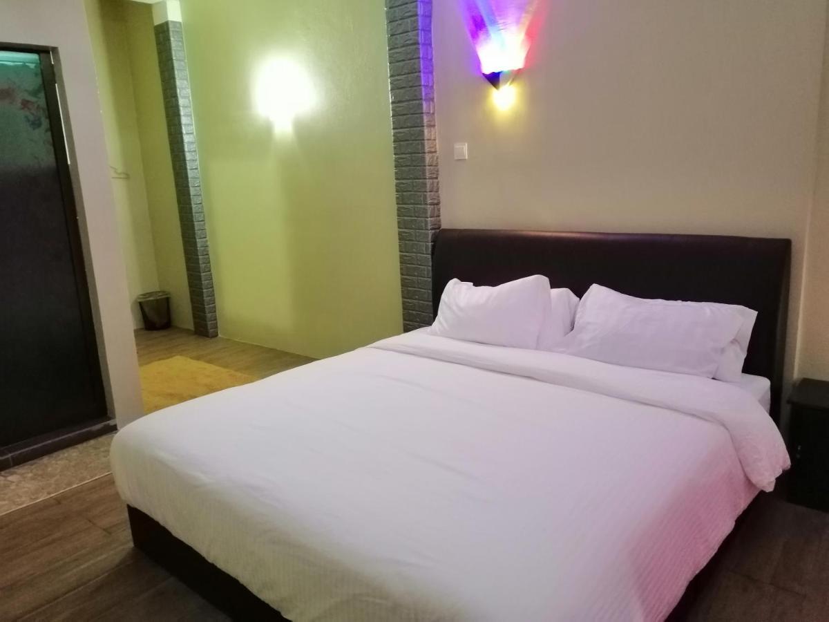 Pine Hotel באטו גאג'ה מראה חיצוני תמונה